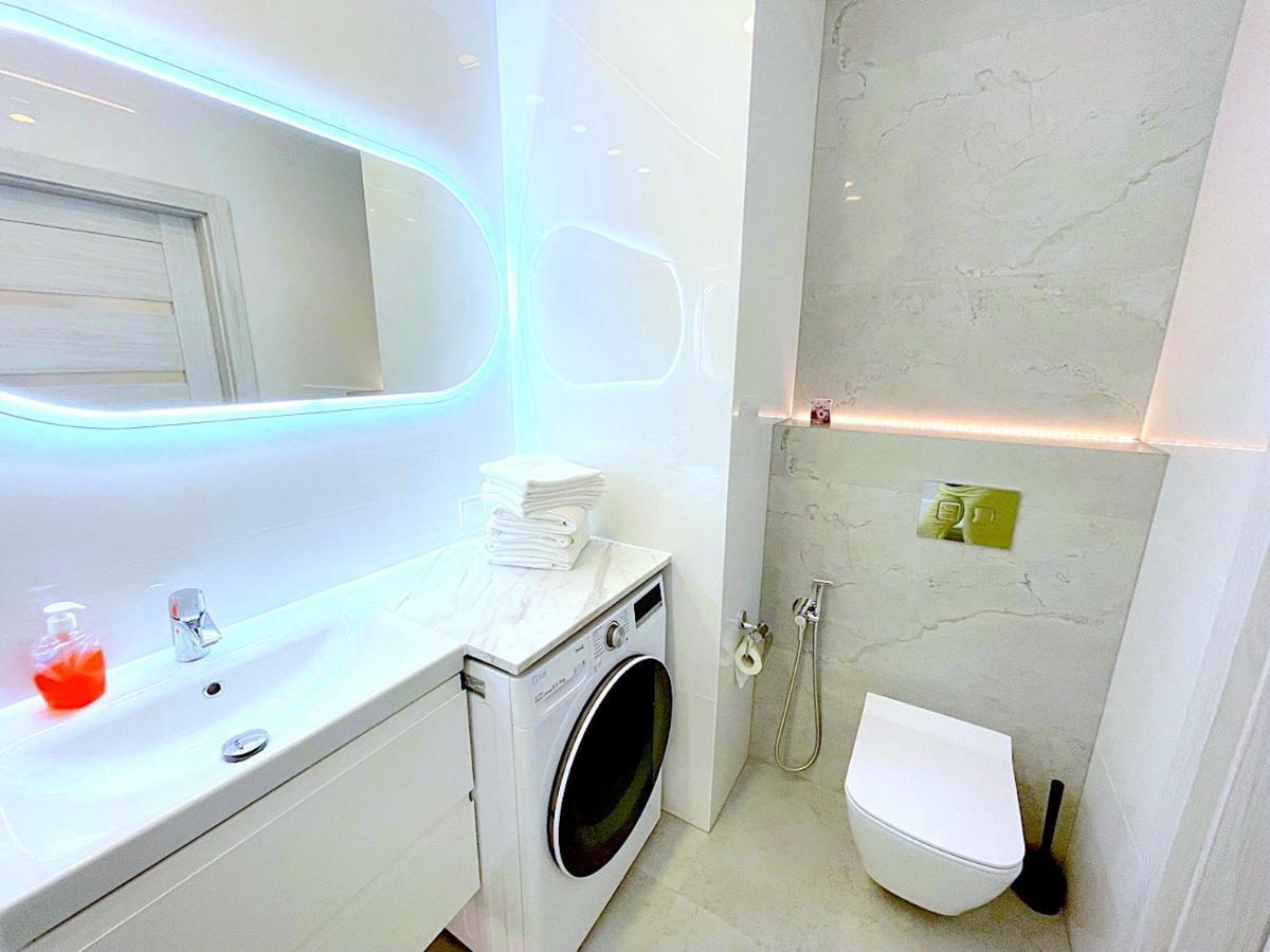 Apartament Z Tarasem I Widokiem Na Odre Wroclaw Ngoại thất bức ảnh