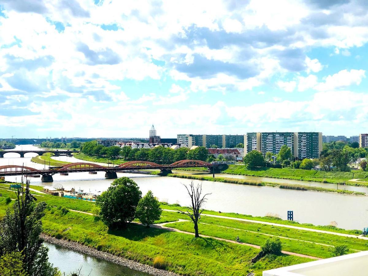Apartament Z Tarasem I Widokiem Na Odre Wroclaw Ngoại thất bức ảnh